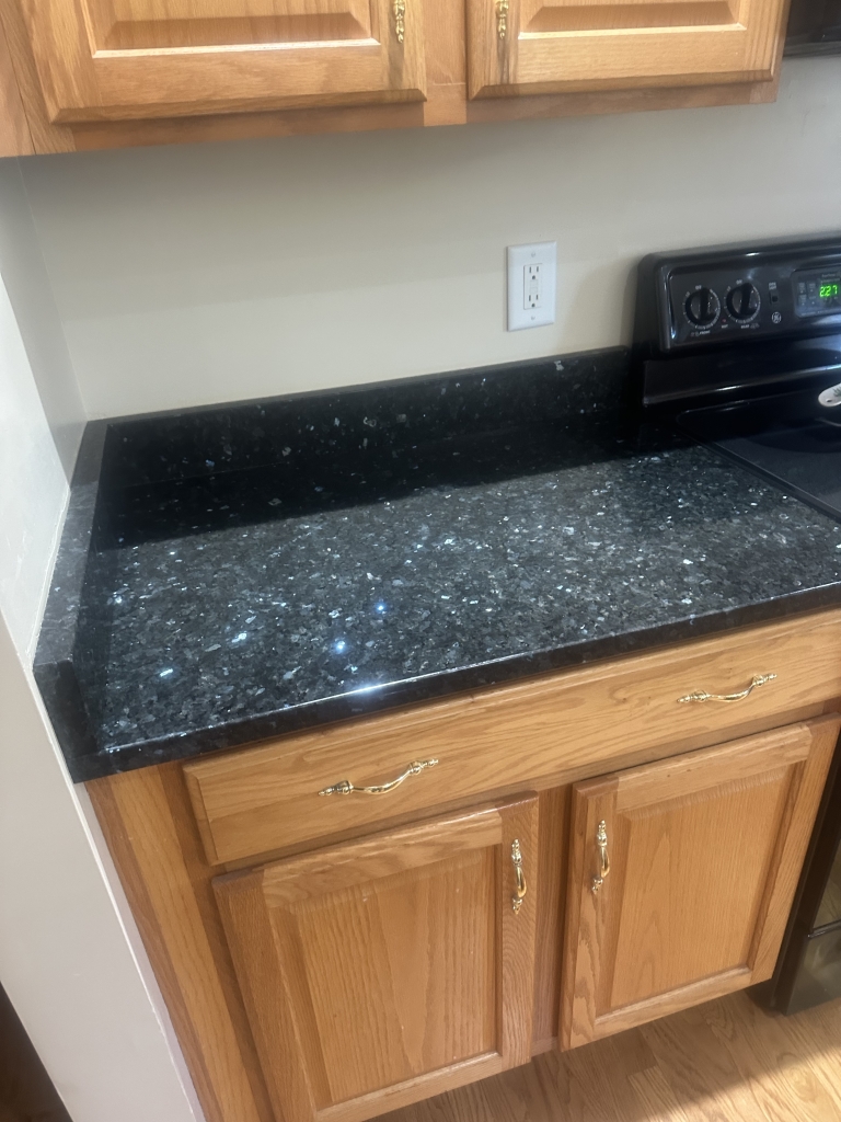 Emerald Pearl Granite 48,5 SF