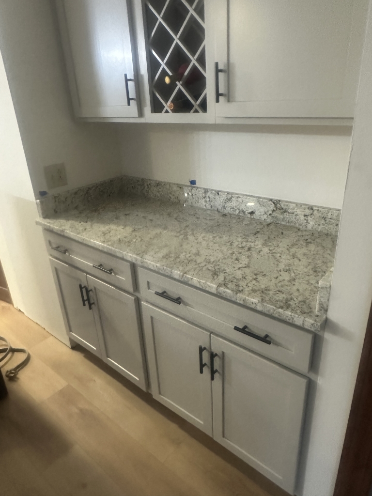 Snow Fall Granite, 96 SF